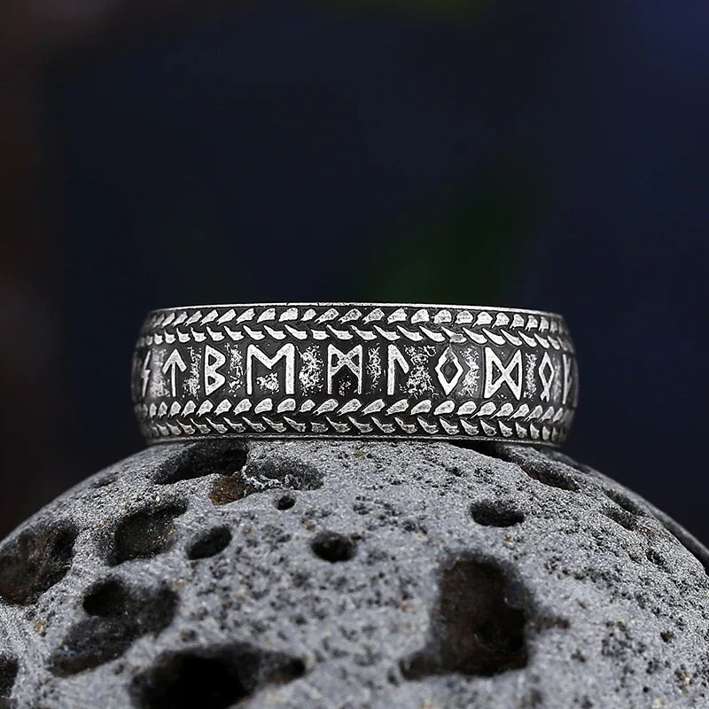 Bague Viking Runique en Acier - Argentée / 14