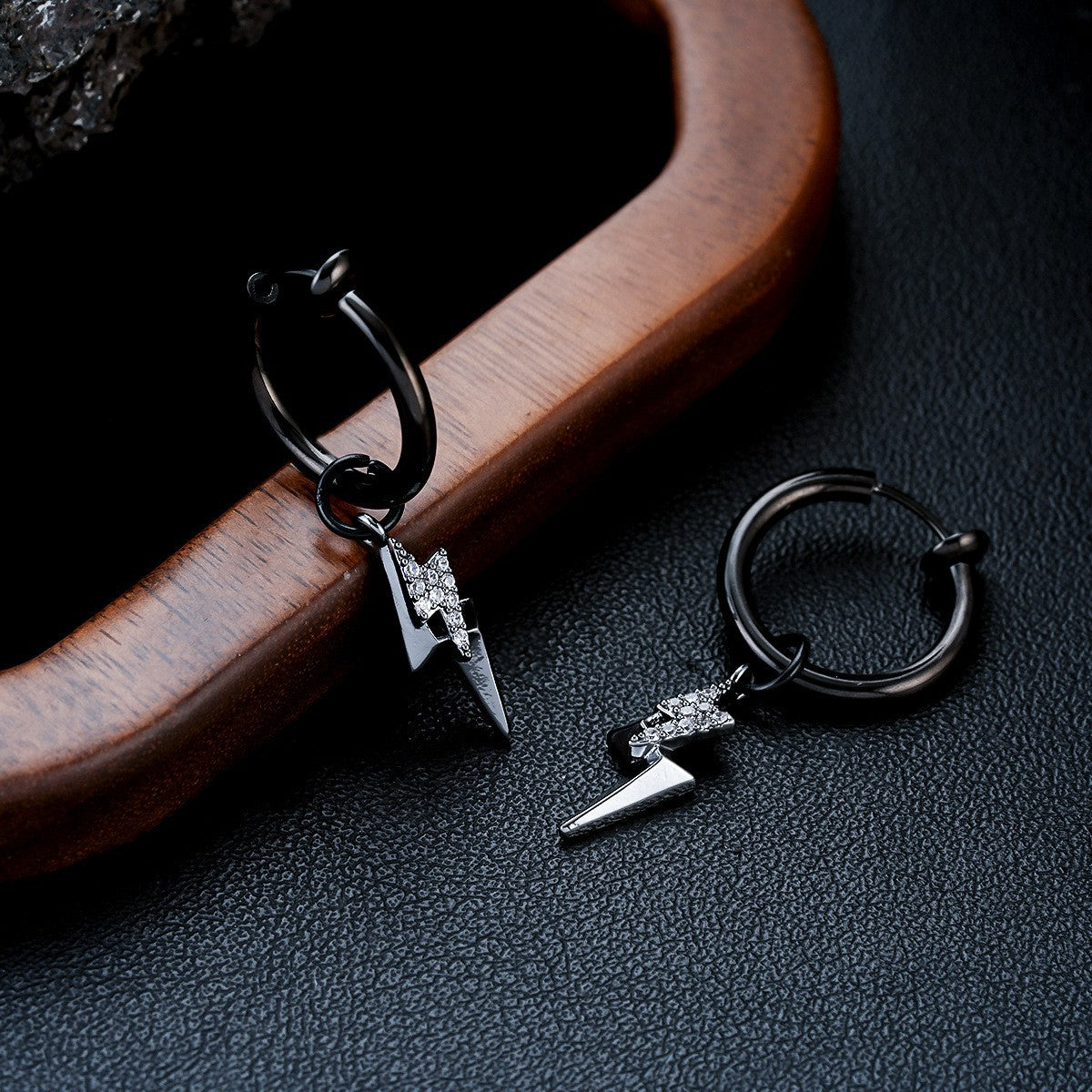 Ear Cuff Homme Eclair (A l'unite)