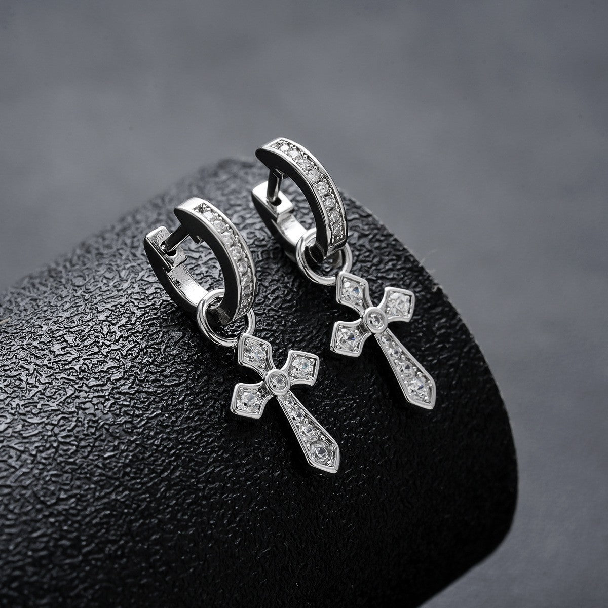 Boucles d'Oreille Homme Croix Zircon (Paire)