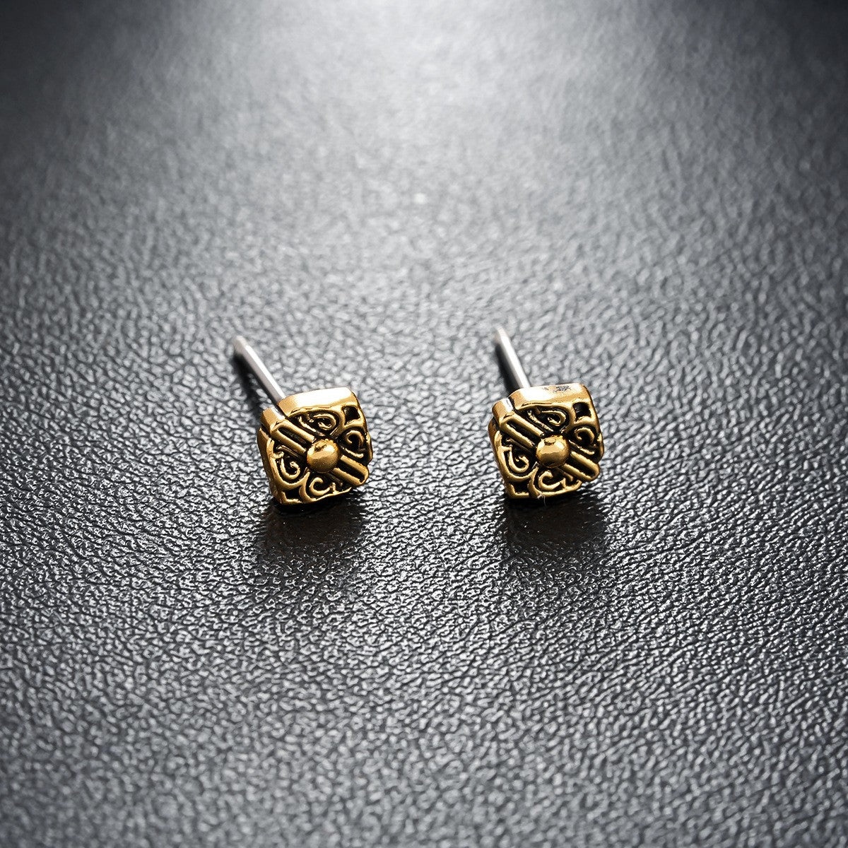 Puces d'Oreille Homme Clou (Paire)