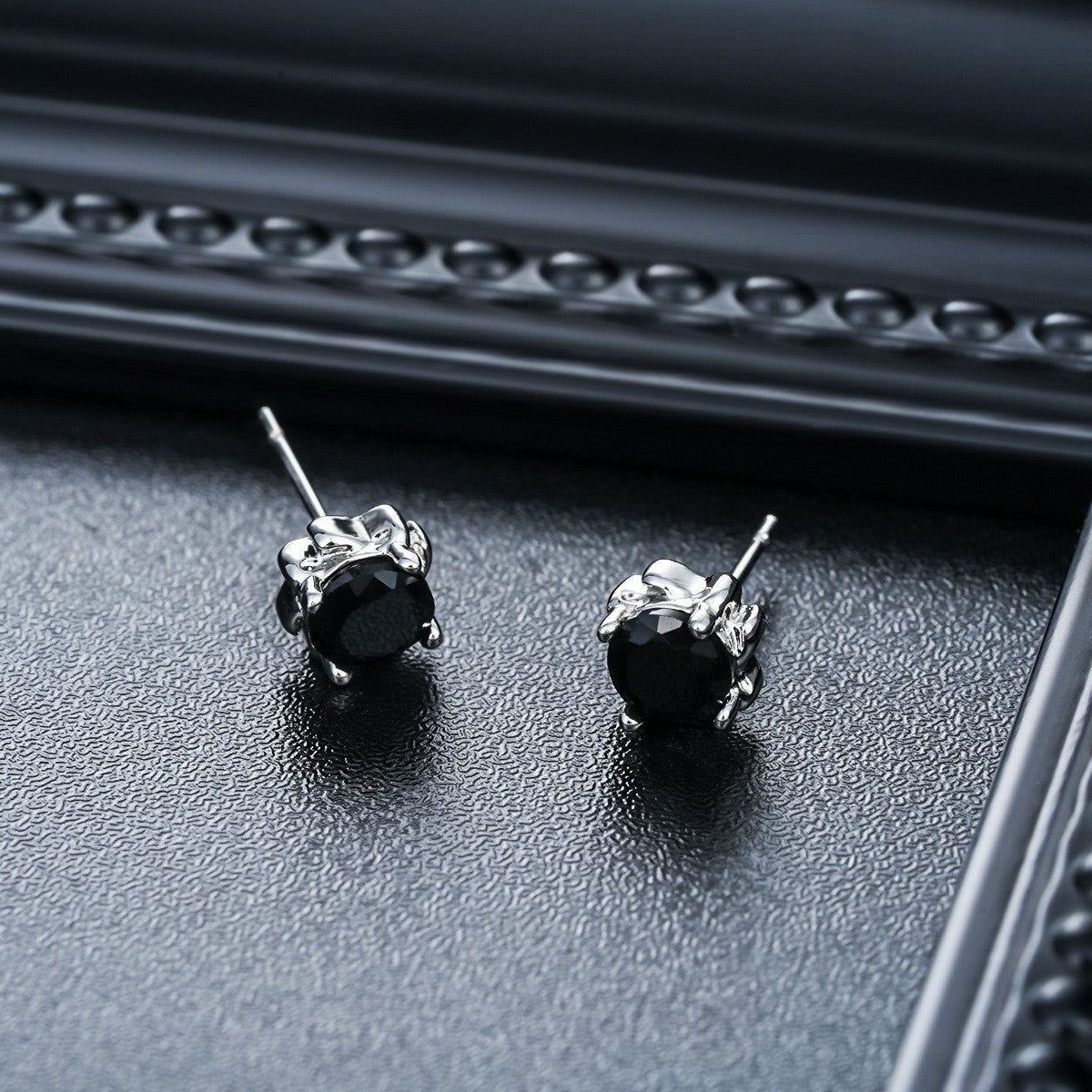 Puces d'Oreille Homme Zircon Clou (Paire)