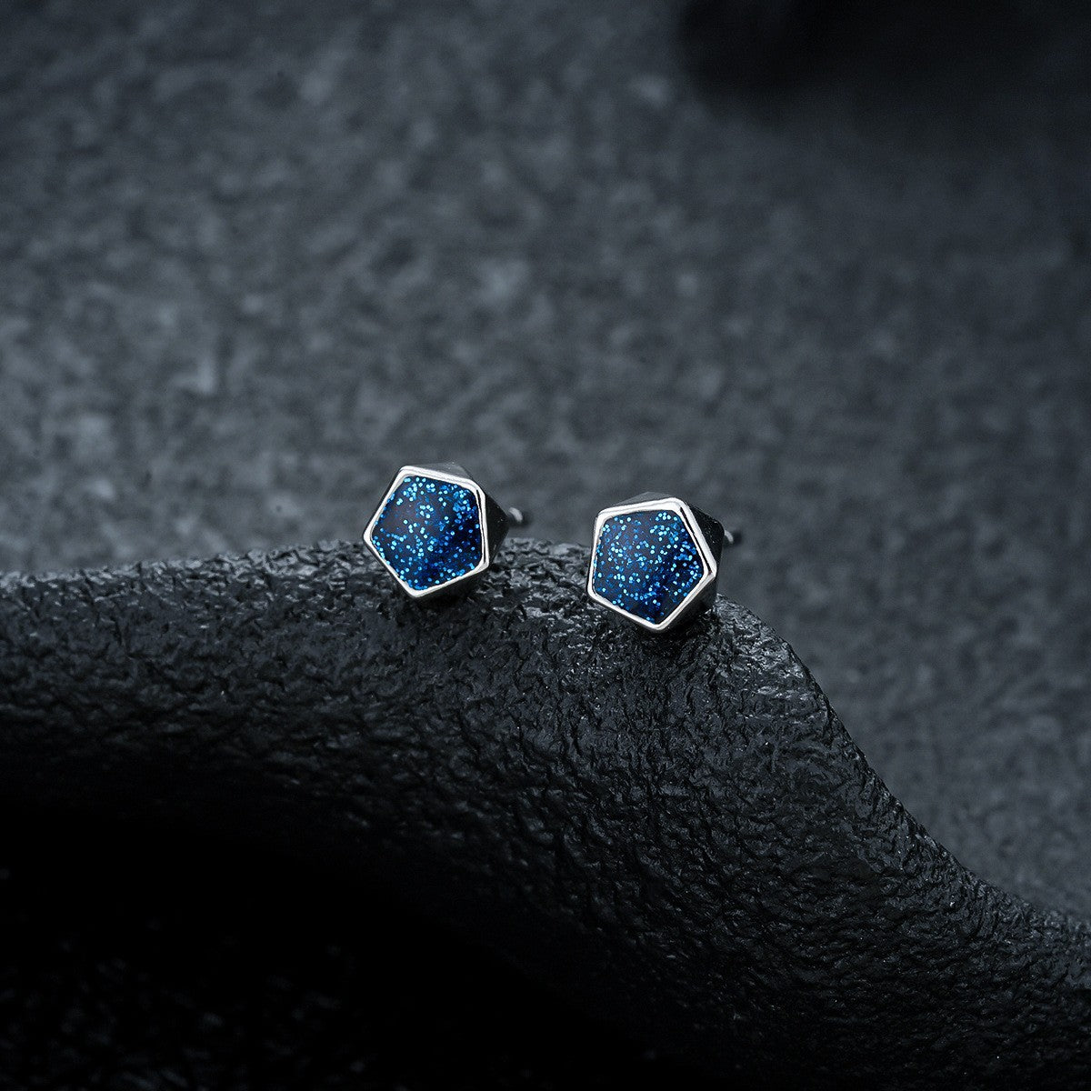 Puces d'Oreille Homme Email Clou (Paire)