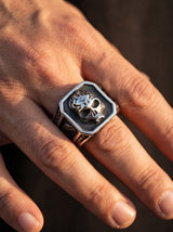 Bague Biker Homme CRANE NOIR portee lifestyle Stag