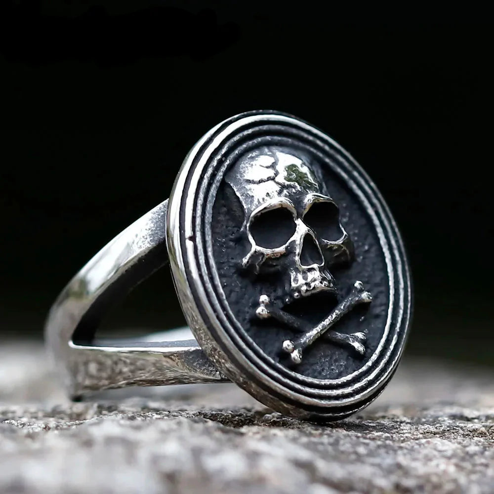 Men’s 316L stainless steel rings Vintage High Polished Vampire Skull Biker Rocker Ring Boy Heavy Metal Gothic jewelry