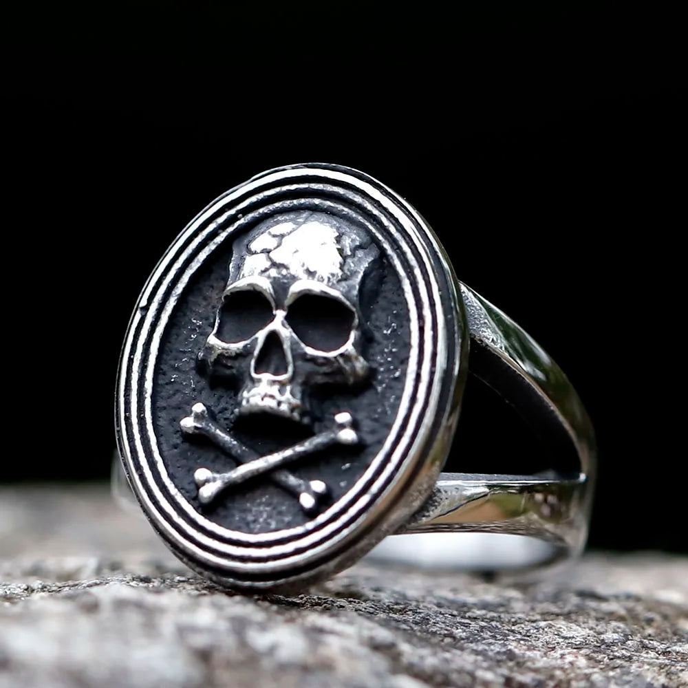 Men’s 316L stainless steel rings Vintage High Polished Vampire Skull Biker Rocker Ring Boy Heavy Metal Gothic jewelry