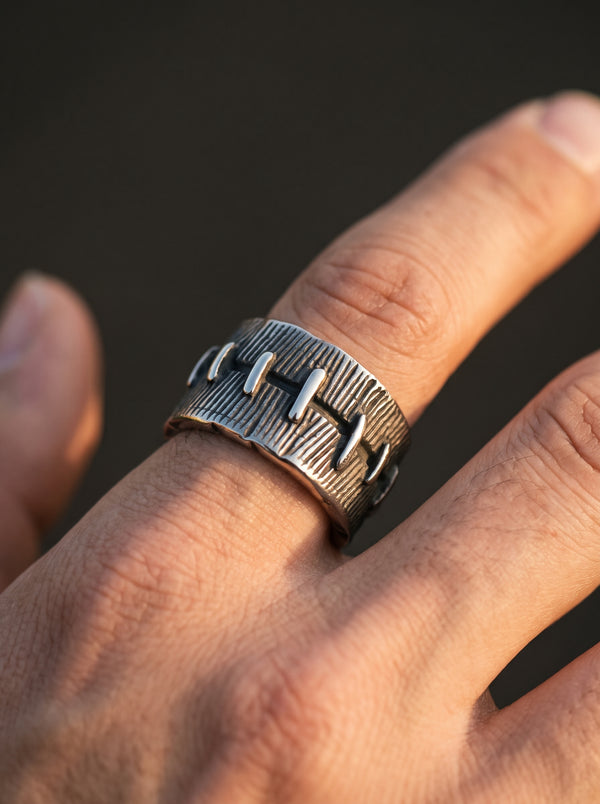 Bague Acier Gothique Suture