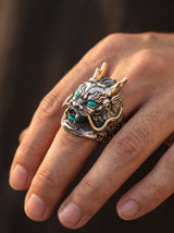 Bague Dragon Homme Ajustable YEUX BLEUS ARGENTÉE portee lifestyle Stag