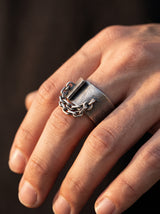 Bague Gothique Homme Acier CHAÎNE TEXTURÉE portee lifestyle Stag