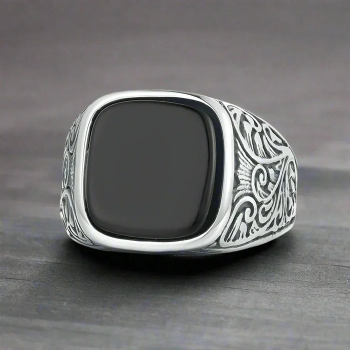 Bague Gothique Homme Acier NOIRE GRAVÉE