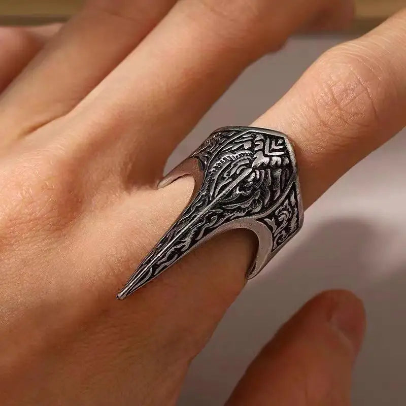 Bague Gothique Homme Acier POINTUE GRAVÉE