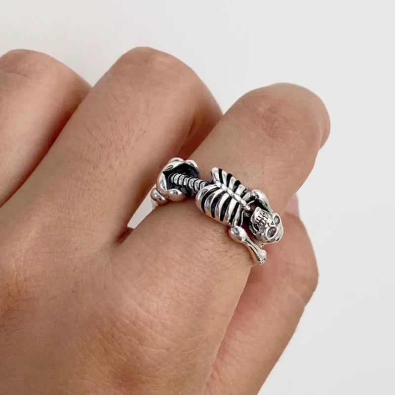 Bague Gothique Homme Acier SQUELETTE DÉTAILS