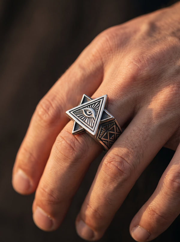 Adjustable Ring Men Illuminati Eye in Pyramid Triangle - resizable / S0063