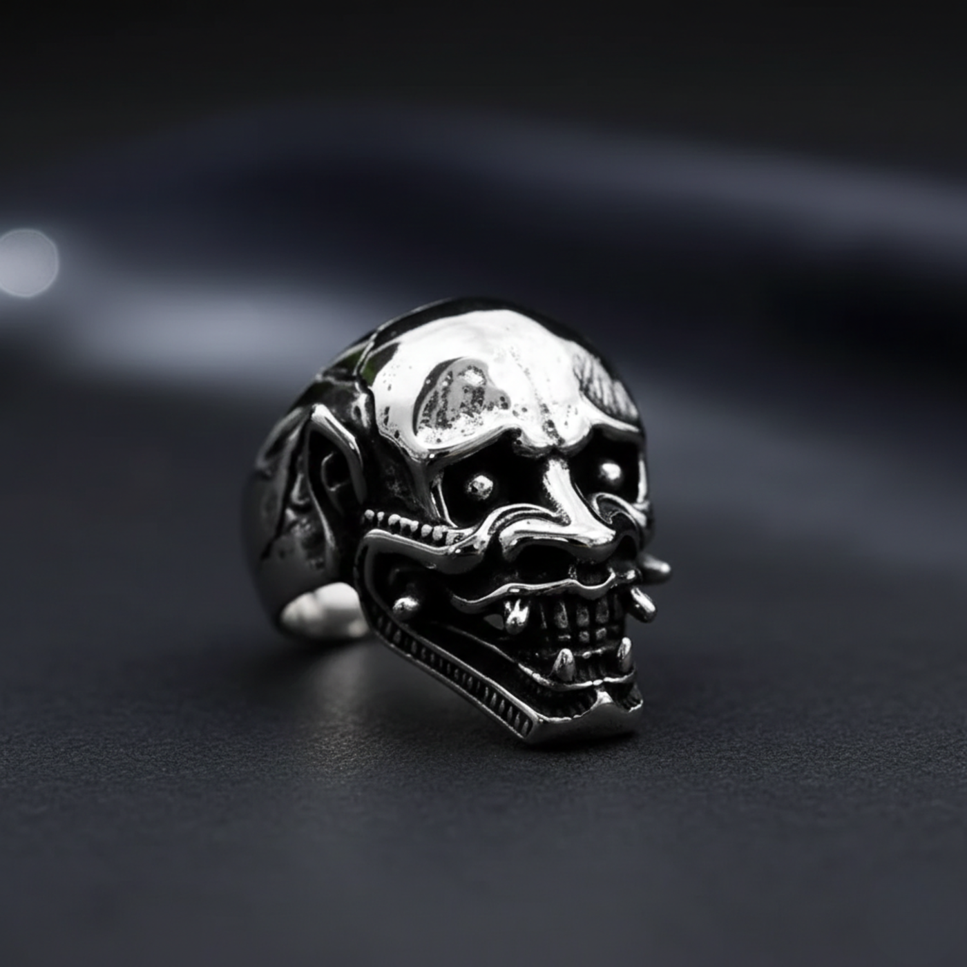 Bague MASQUE SAMOURAI SANS CORNES en ACIER