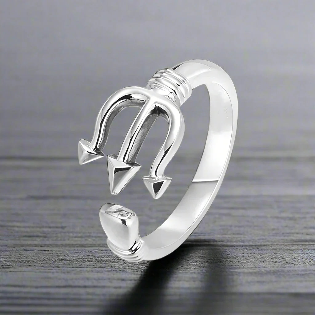 Adjustable Ring Men Trident Pirate - resizable / S0034