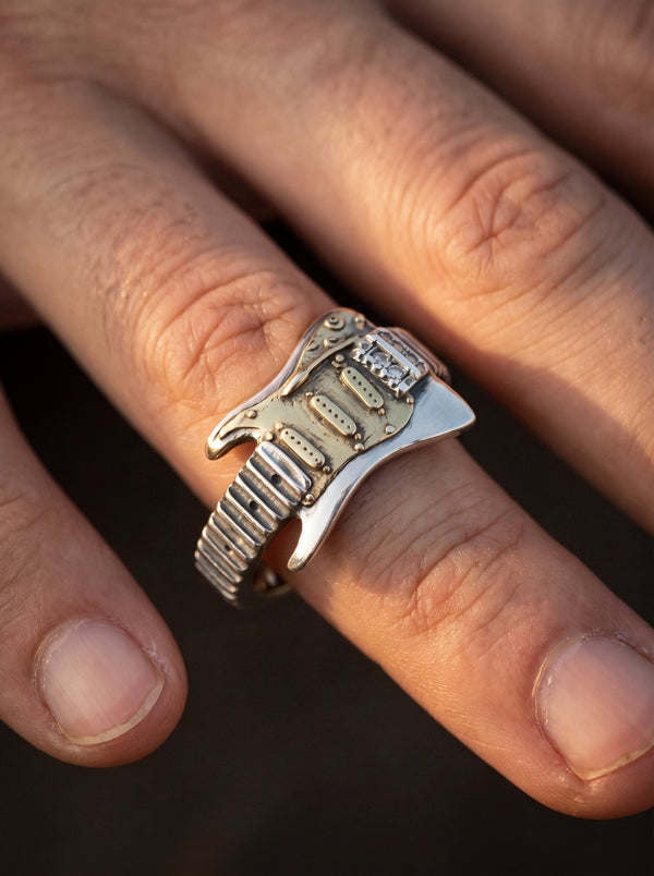 Adjustable Ring Men Rock Electric Guitar - resizable / S0098