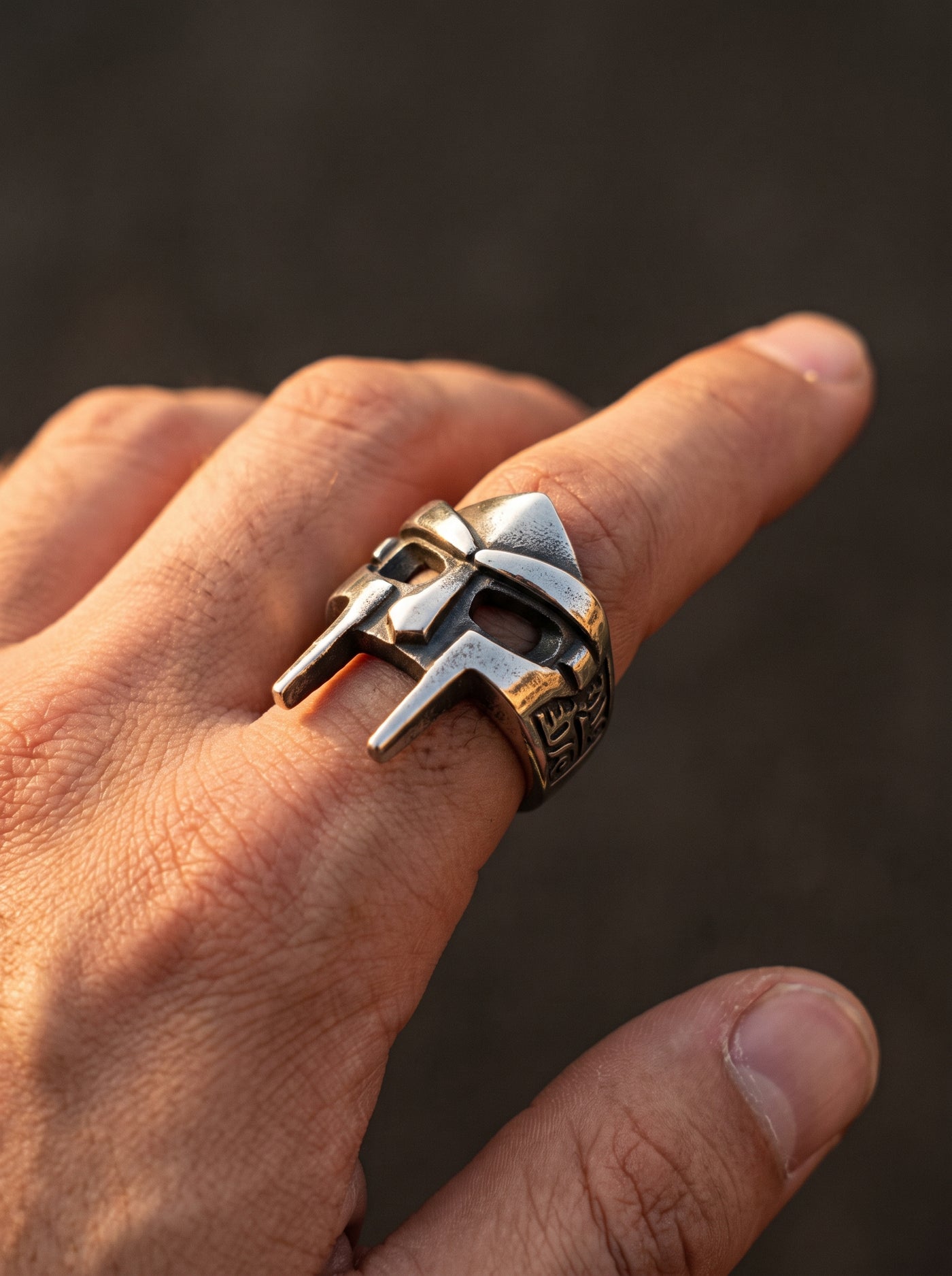 Bague Romaine Homme CASQUE NOIR MAT