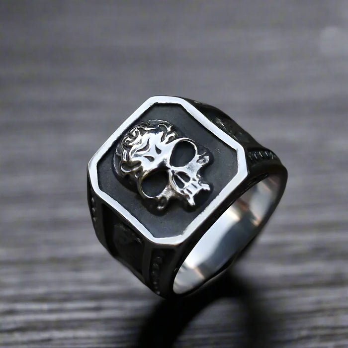 Bague Tête de Mort Gothique Homme AIGLE NOIR