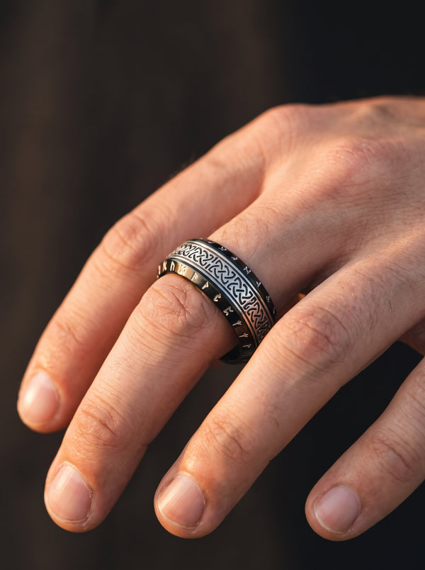 Bague Viking Runes Noire Acier - Noir / 7