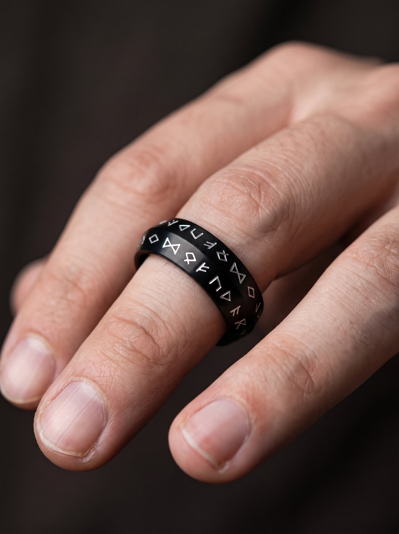 Bague Viking Homme Acier NOIRE RUNES