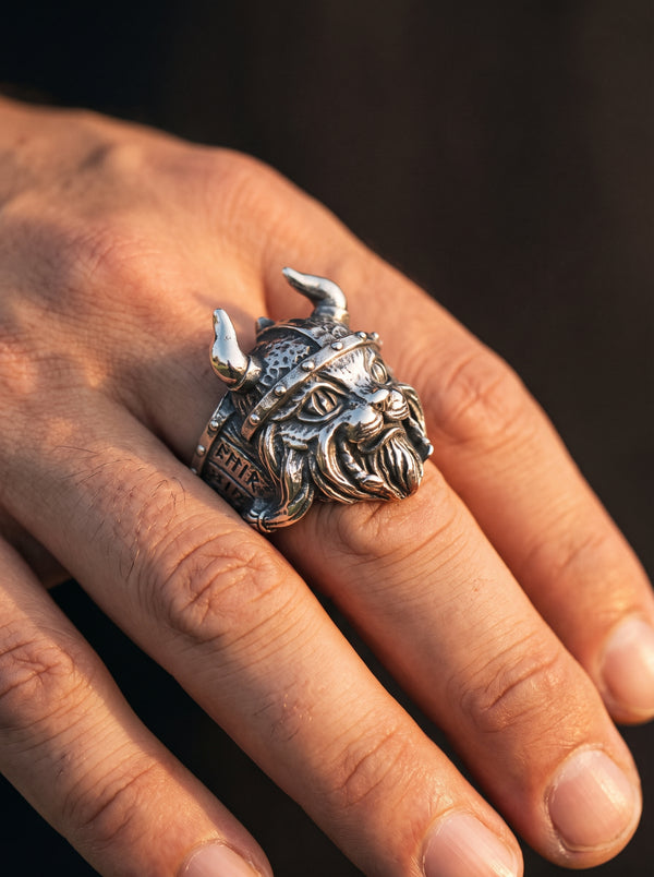 Bague Viking Chat Guerrier - acier inoxydable / Ajustable