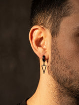 Boucle d'Oreille Homme GÉOMÉTRIQUE (Clip) portée lifestyle Stag