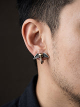 Boucle d'Oreille Homme GOTHIQUE (Paire) portee lifestyle Stag