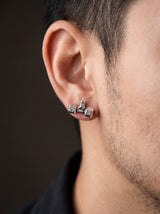 Boucle d'Oreille Homme HALTÈRE (Paire) portee lifestyle Stag