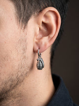 Boucle d'Oreille Homme GRENADE portee lifestyle Stag
