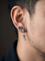 Boucle d'Oreille Homme PISTOLET portee lifestyle Stag