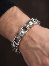 Bracelet Chaîne Homme LOUP BIKER portee lifestyle Stag